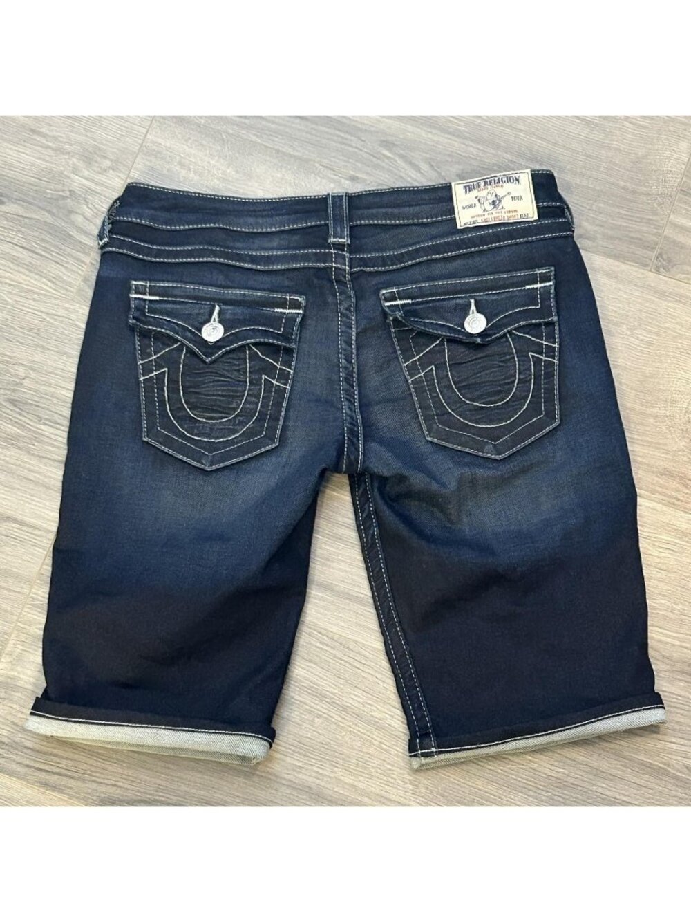 True Religion Shorts Womens 29 Blue Knee Length Denim Bermuda Flap Pockets Y2K